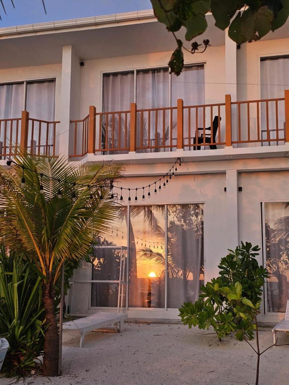 The Sunset Villa ディフューシ エクステリア 写真