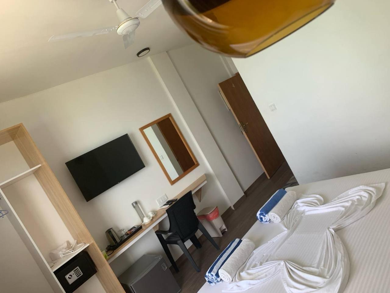The Sunset Villa ディフューシ エクステリア 写真
